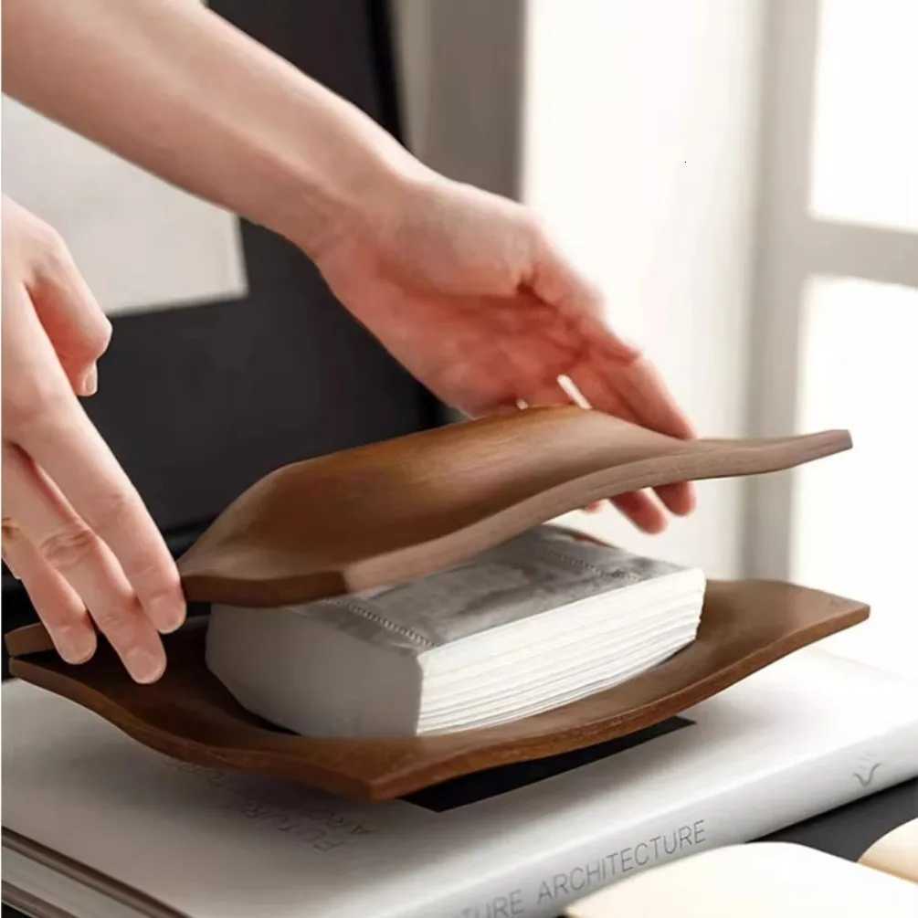 Retro Tissue Box Luxury Walnut Wooden Napkin Holder Home Coffee Table Decoration Napkin Storage Case Vintage Handkerchief BoxesM251124