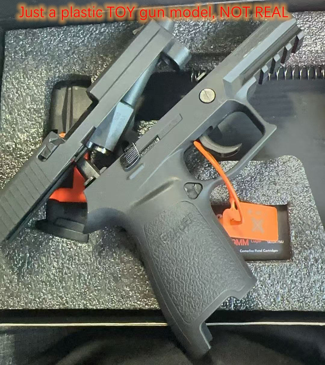 Plastic toy pistol gun Slg Sauer P250 Shell Ejecting Model Soft Bullets Ejected Manual Can Not Shoot Launcher EDC TOY Collection Prop Adult Children G