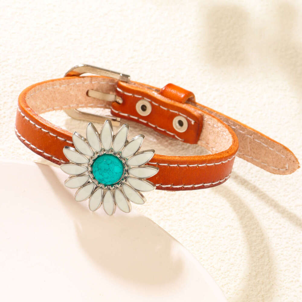 British niche design fashion personality new style daisy Korean version simple women's leather bracelet