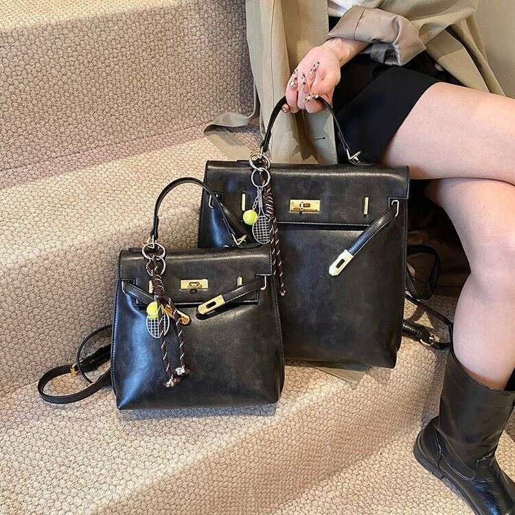 vintage handheld commuter for women 2025 new free shipping designer 5080 highend double shoulder niche large capacity suede