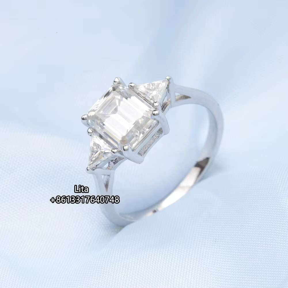 Fashion Sparking Bling Triangle Emerald Cut 2ct Wedding Engagement Moissanite Diamond New Arrival Ring