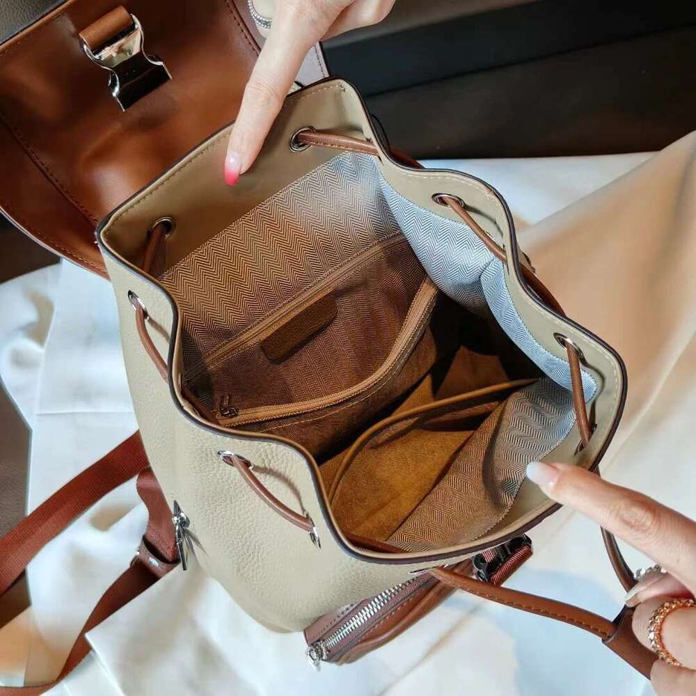 Designer Bag Genuine Leather Fashion Women Backpacks Designer High Quality Ladies Shoulder Bags 2025 New