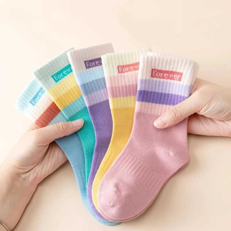 5 Pairs of Rainbow Socks in Random Colors Skin-Friendly and Non-Binding Suitable for Girls Aged 1-4/7-9 Winter Warm Socks New Years Birthday Gift Holi
