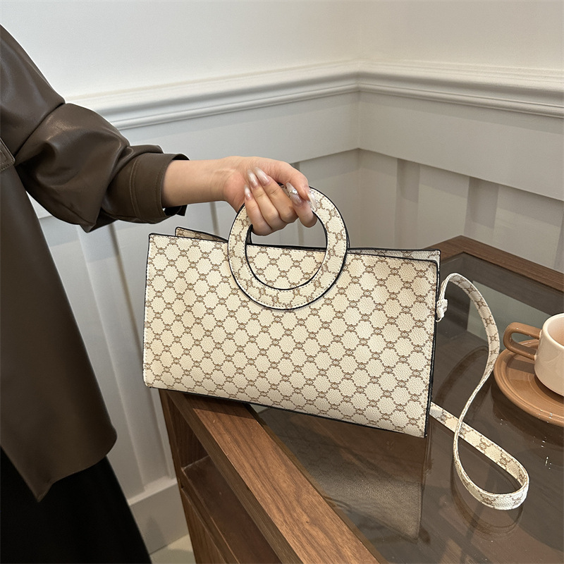 Free Shipping Designer Shoulder Vintage Casual Versatile Tote Bag Fashionable White Distressed For Women New Free Delivery Designer Bag