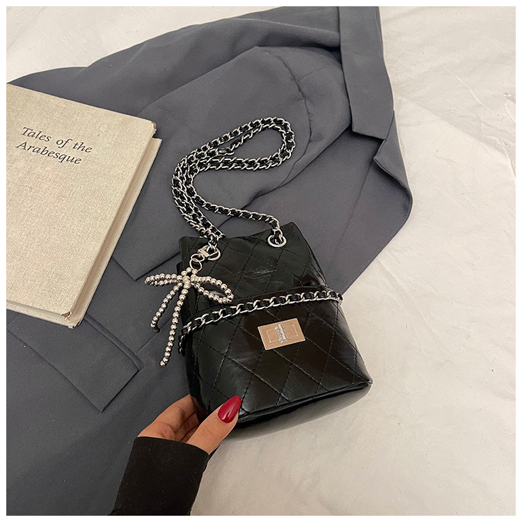 Designer Bag 2025 New Korean Style Backpack for Women Quilted Chain Niche Crossbody Bag Luxury Small Shoulder Bag Free Shipping