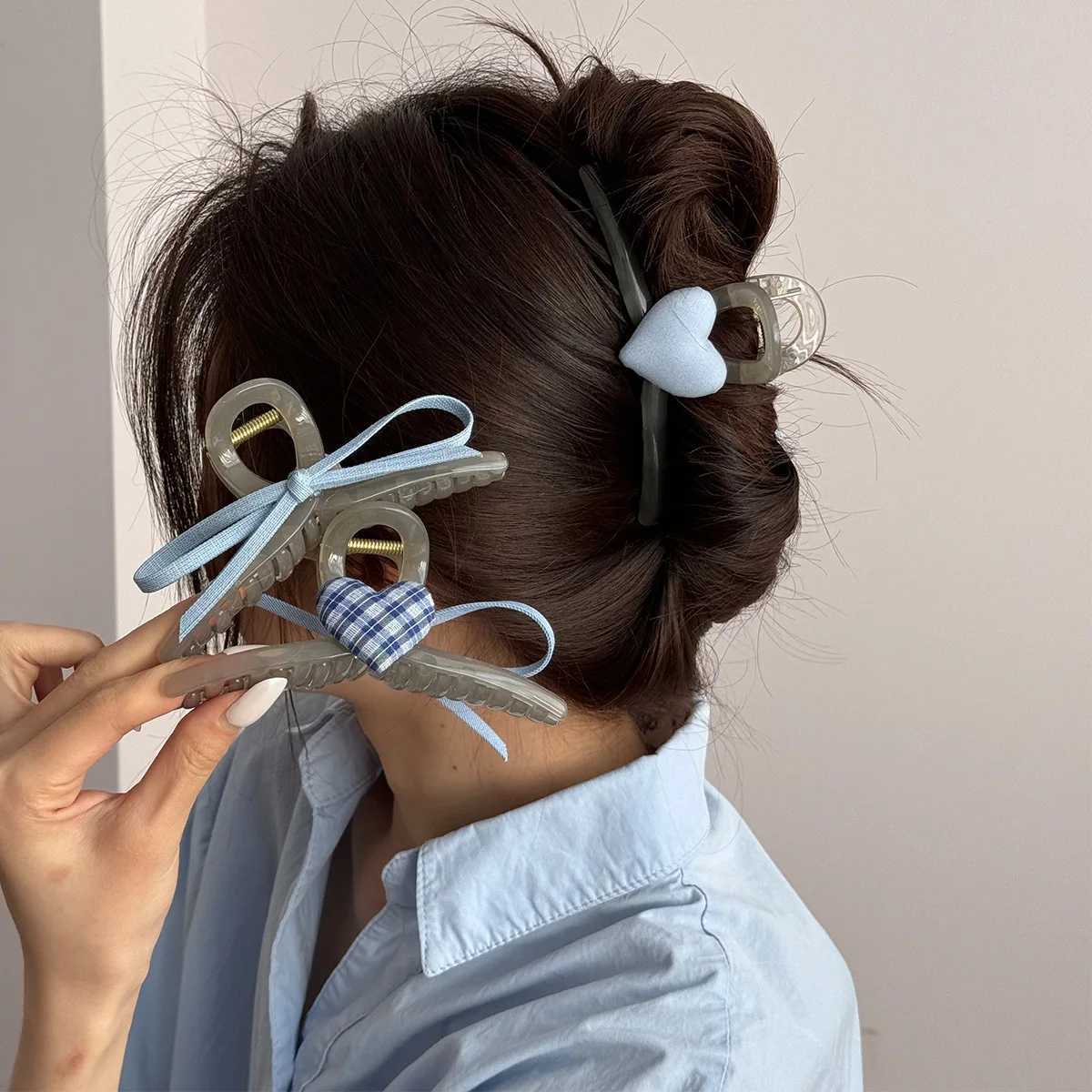 Big bow hair accessory clip clip suitable for girls thick shark retro fashion catch the trend and lead the fashion sweetheart newT250425