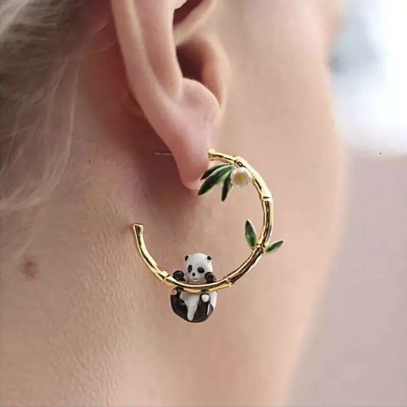 Small Niche Panda Bamboo Ear Rings, Grand Eye-Catching, Slim And Dripping Oil Earrings For Women