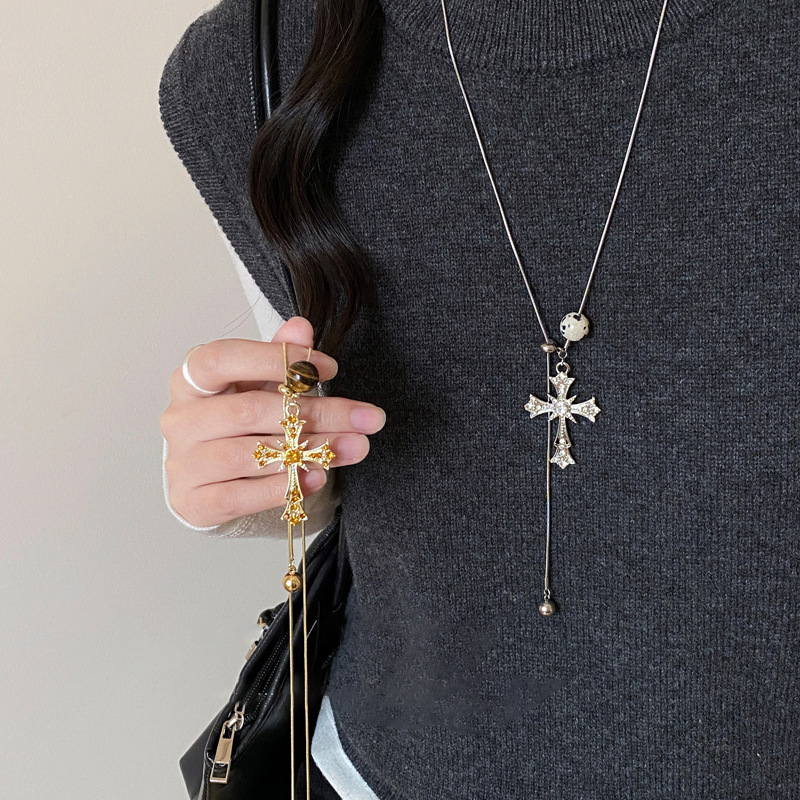 Inlaid Diamond Head Cross Pendant Necklace Sweet Cool Style Light Luxury High-end Sweater Chain Design Sense Niche Jewelry for Women - view 4