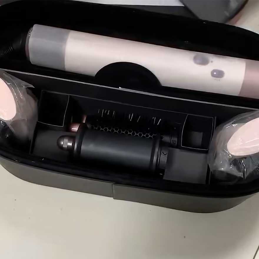 6-in-1 hair dryer hot air comb used for curling straightening and curling hair with detachable accessories M250425
