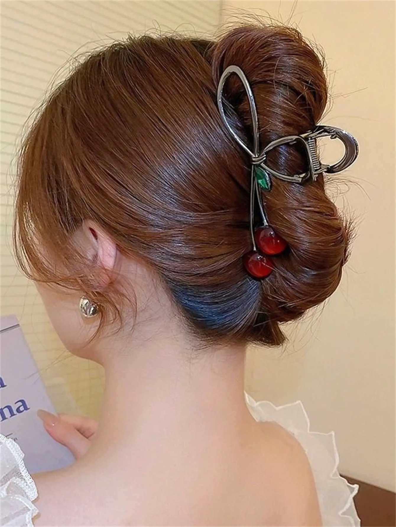 Home>Products>Hair Claw Womens New Green Leaf Bow Cherry Design Hair Claw Rear Advanced Hairstyle Shark Clip Hair AccessoriesT250425
