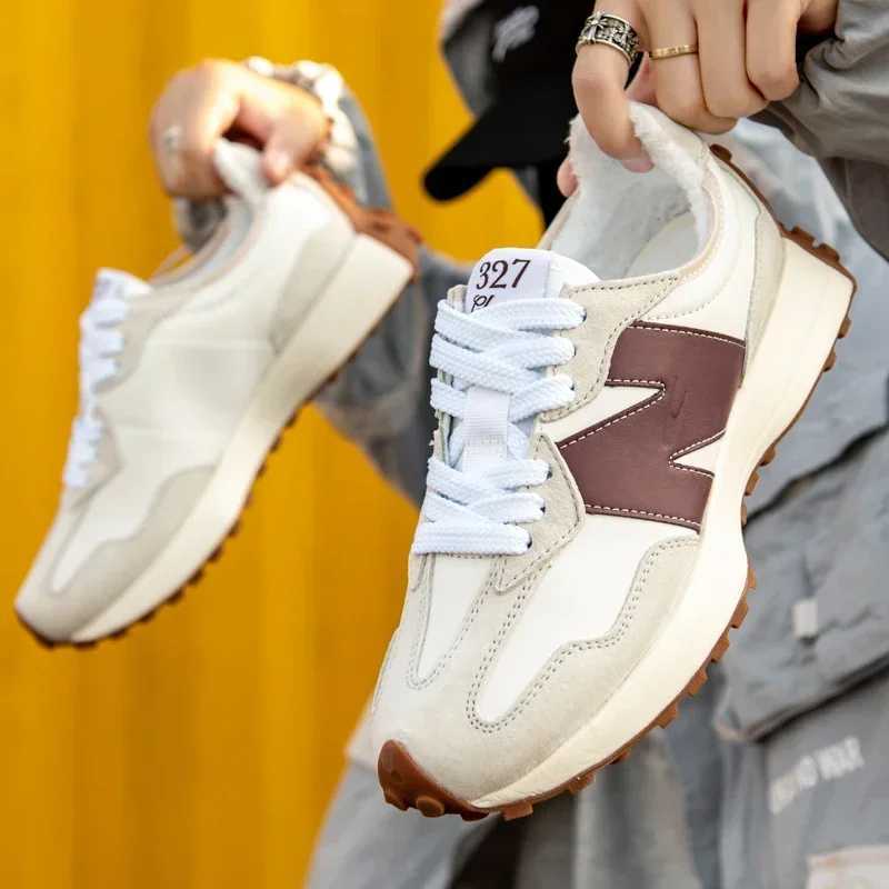 Mens breathable and anti slip work shoes fashionable sports shoes mens outdoor hiking shoes skateboarding shoes X250425