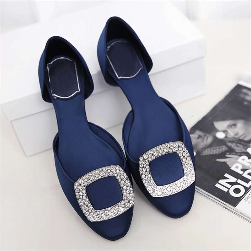 Spring and summer new round toe hollow rhinestone buckle flat silk shoes banquet daily large small size women's sandals