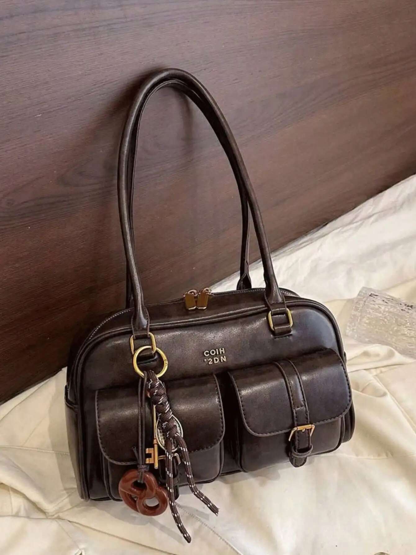 Vintage Brown Tote For Women, Crossbody Shoulder Bag With Metal Buckles & Keychain, Stylish Spacious Daily Purse