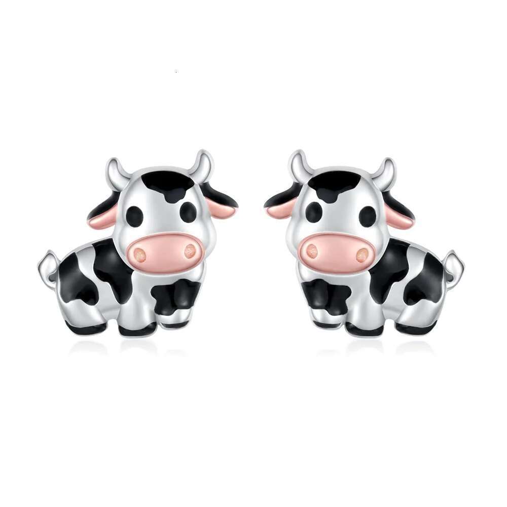 Design New Cute Cow Earring Sier Plated Enamel Ear Studs Jewelry For Girl Woman Animal Lovers Eardrop Party Gift