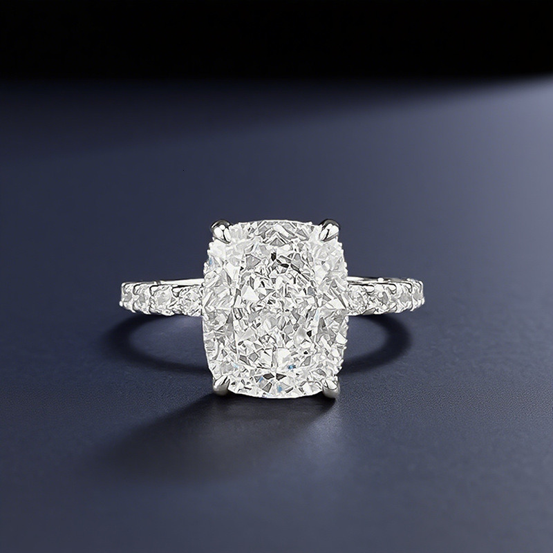 European and American new 925 silver fat square ice flower high carbon diamond ring, fashionable and simple ring ring