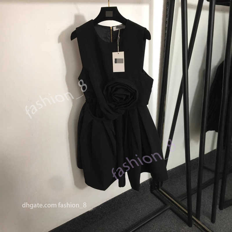 Designer Basic & Casual Dresses for women mirror quality 2025 high-end new three-dimensional large flower decoration hollow waist sleeveless vest puffy dress