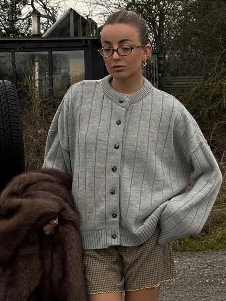 Blubelle Womens New Knit O-Neck Cardigan Soft Fabric Long Sleeve Button Front Loose Autumn Winter Casual Staple SweatersT251125