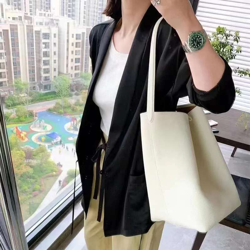 Designer Bag Bucket Medium Lychee Pattern Cowhide Large-Capacity Single Shoulder Portable Women's Bag Leather Niche Design