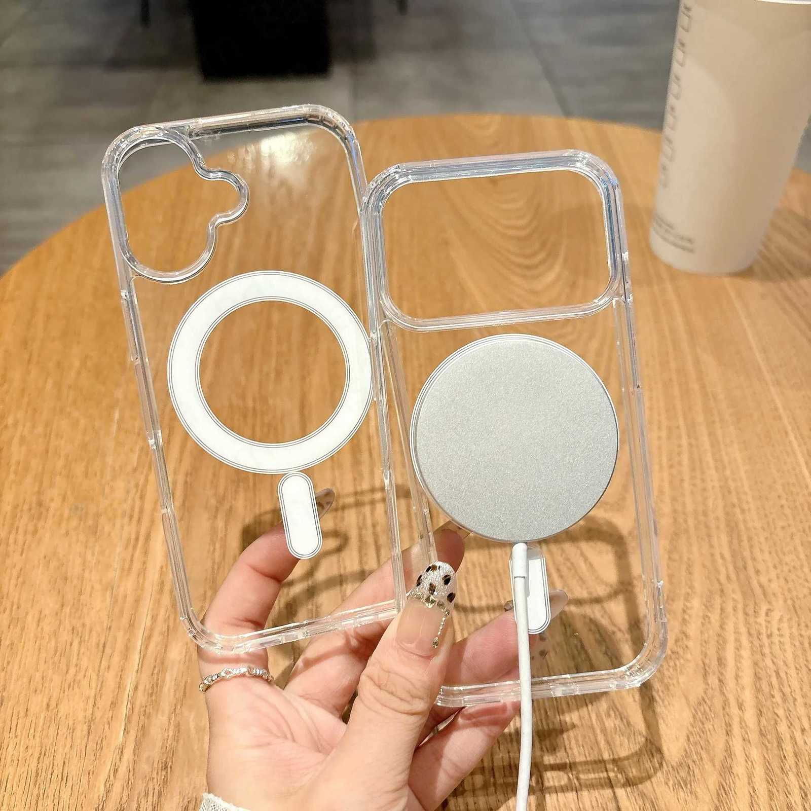 For iPhone 17 Air / 17Pro Max/17 Pro Hard Acrylic Cover For iPhone 17 Magnetic Wireless Charge Clear CaseM251125