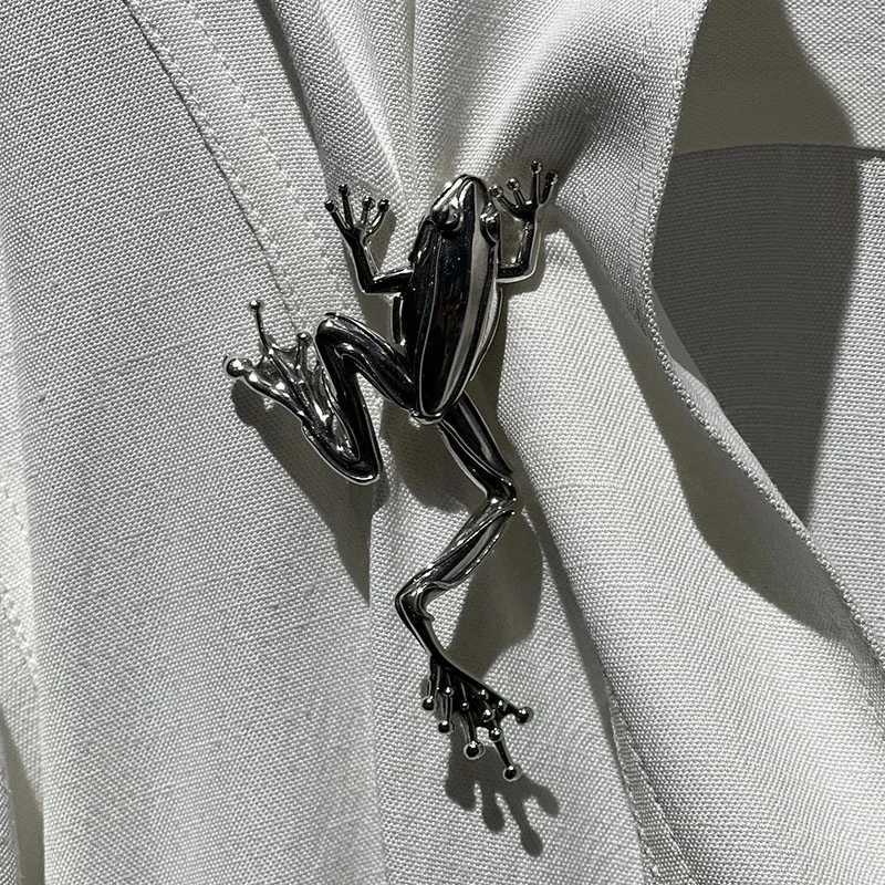 2025 New Unique Design Metal Frog Brooch - Exquisite Light Luxury Womens Or Men Accessory Lapel Pin M614 J251125