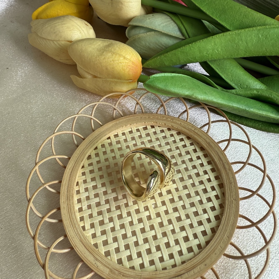 Elegant Golden Large-Arched Ring Stylish Heavy Duty Opener Jewelry