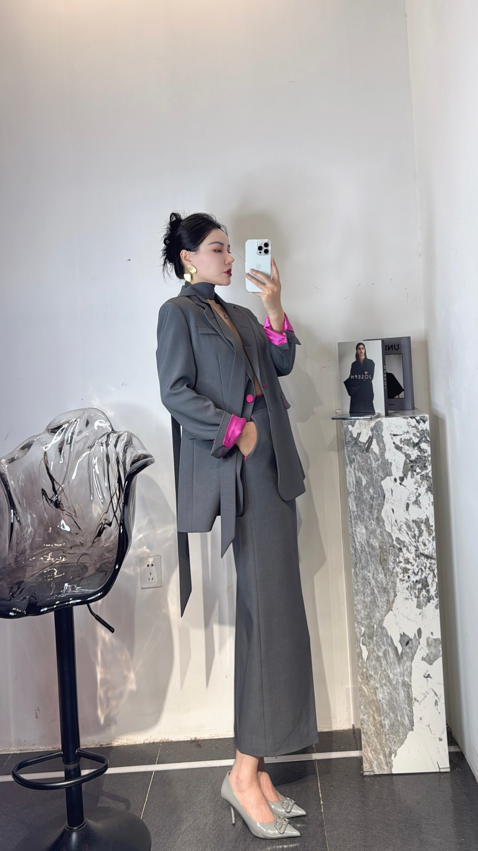 Vogue Paris 2025 Fashion Week Show jacket Customized Fashion Tailored clothing mens and womens Fashion ParisM64