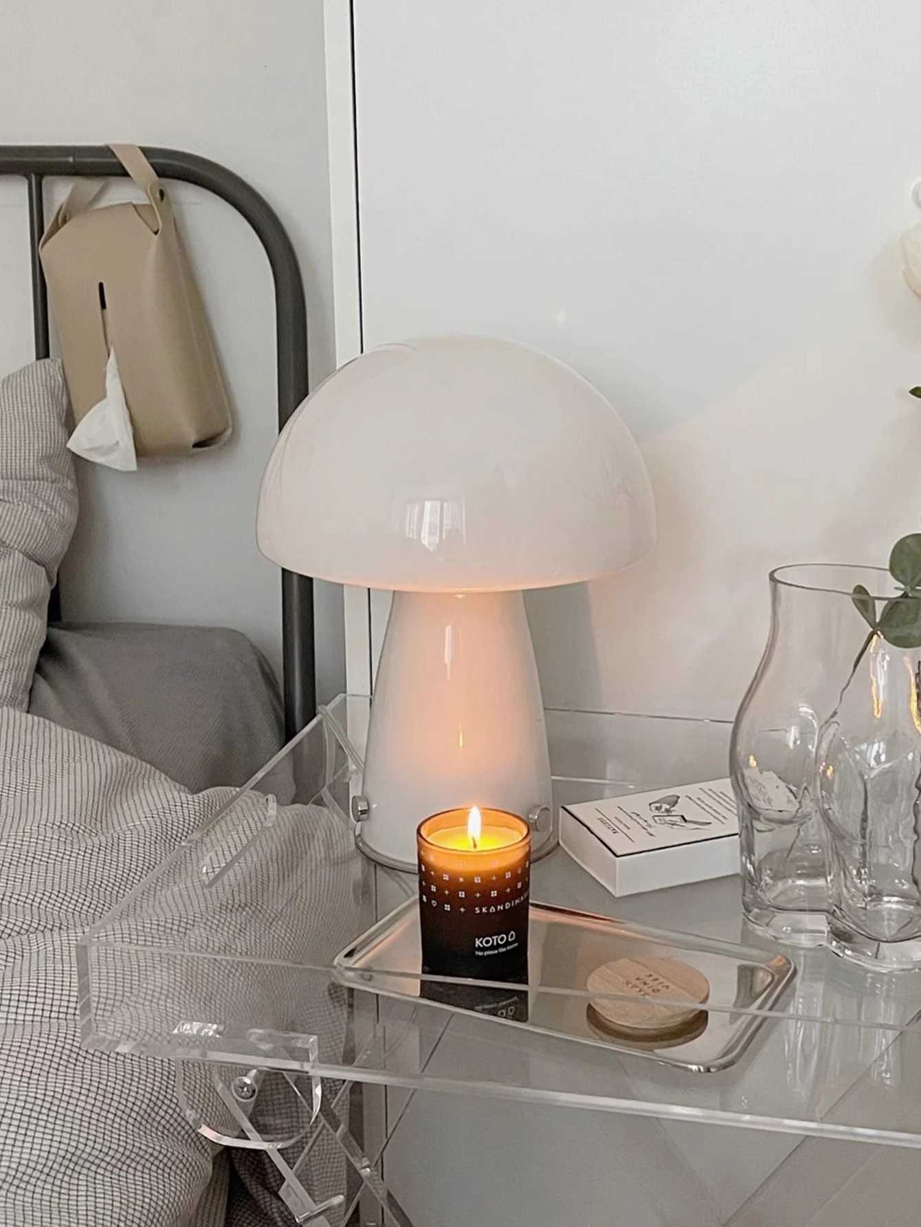 Nordic Orange/White Mushroom Lamp USB Table Lamp for desk bedroom bedside Coffee shop Mood light Room decoration itemsM251125