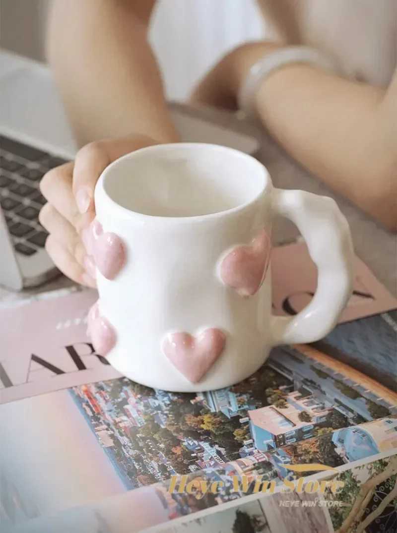 3D Heart-shaped Design Vintage Ceramic Mug Cute Large Capacity 3D Embossed Coffee Cup Kitchen Drinkware Set Y251125