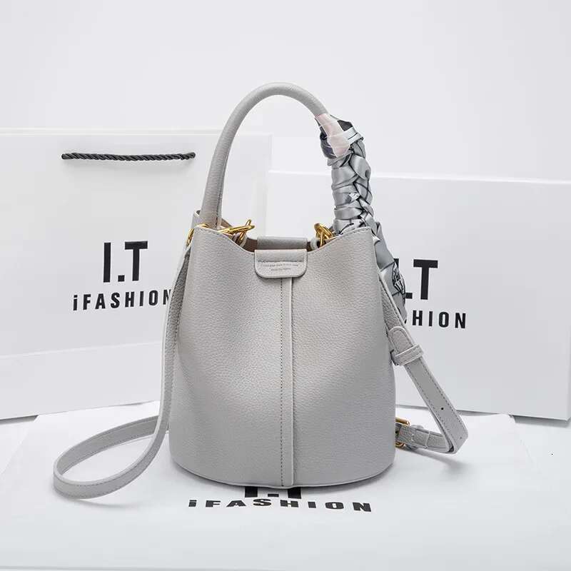 Ladies' Genuine Leather Vegetable Basket Handbag, New Fashionable And Versatile Shoulder Bag, Casual Crossbody Women's Bag
