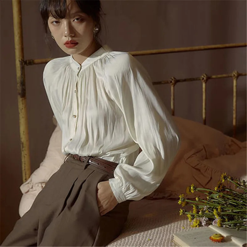 Womens shirt with white lantern sleeves retro pleated satin shirt summer autumn long sleeved loose office womens top 250418