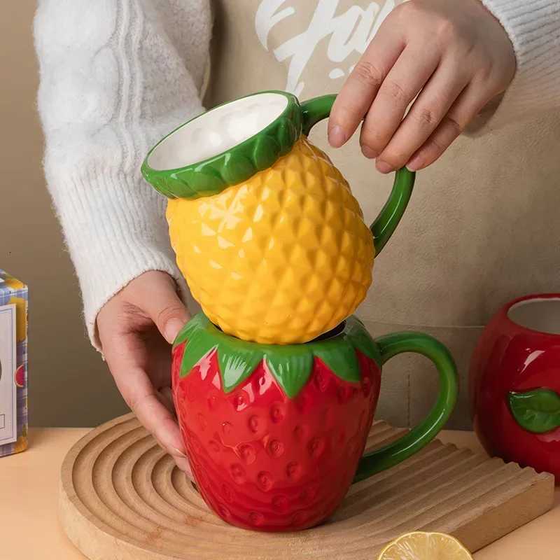 Creative Ceramic Strawberry Pumpkin Pineapple Coffee Cup Kids Fruit Mug Home Office Breakfast Milk Drink Mug Birthday Gift Y251125