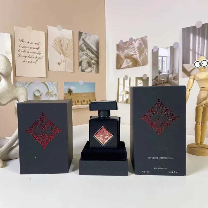 90ML Unisex Perfume Oriental Woody Scent Long Lasting Elegant Charming Fragrance for Men Women Daily Wear C251125