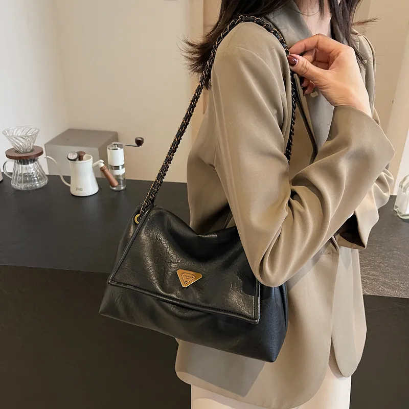Designer Bags: Women's Solid Color Tote, Vintage Shoulder Bags, Lightweight For Daily Use - Available In White And Brown New Free Delivery Design