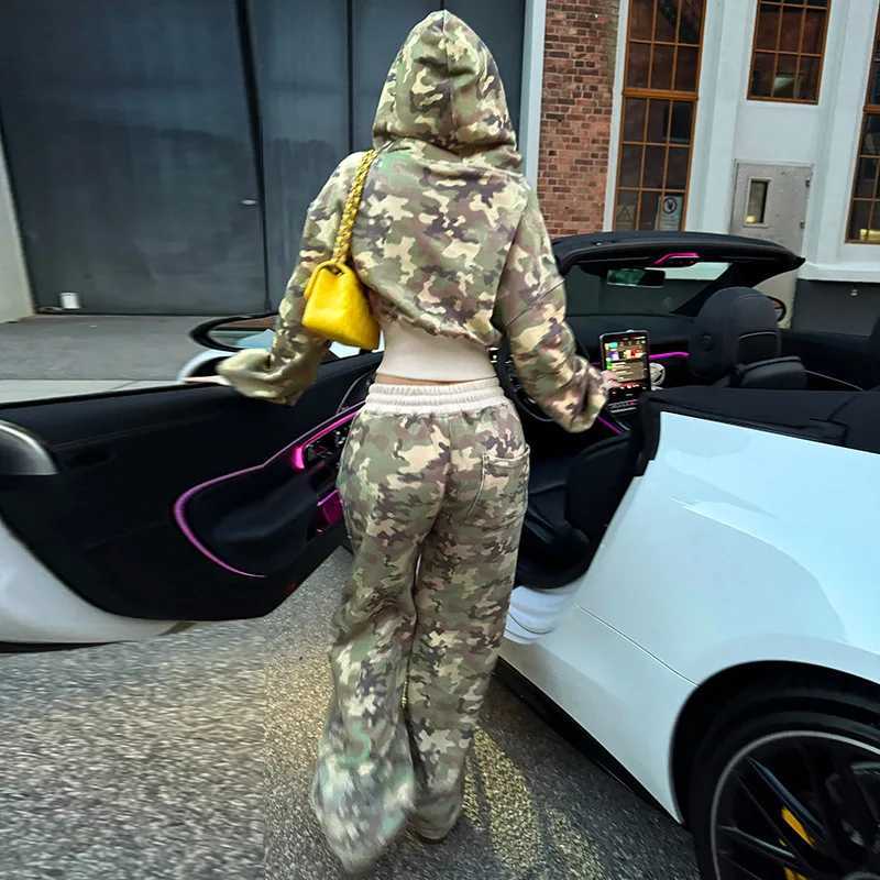 Camouflage two-piece personalized set casual street sports set short waist hooded cardigan jacket and long and wide leg pants w250425