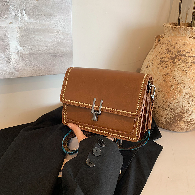 New Free Delivery Designer Shoes By 2025 Autumn Shoulder Crossbody Popular This Year, Niche Design Women's 2024 New Small Square Bag