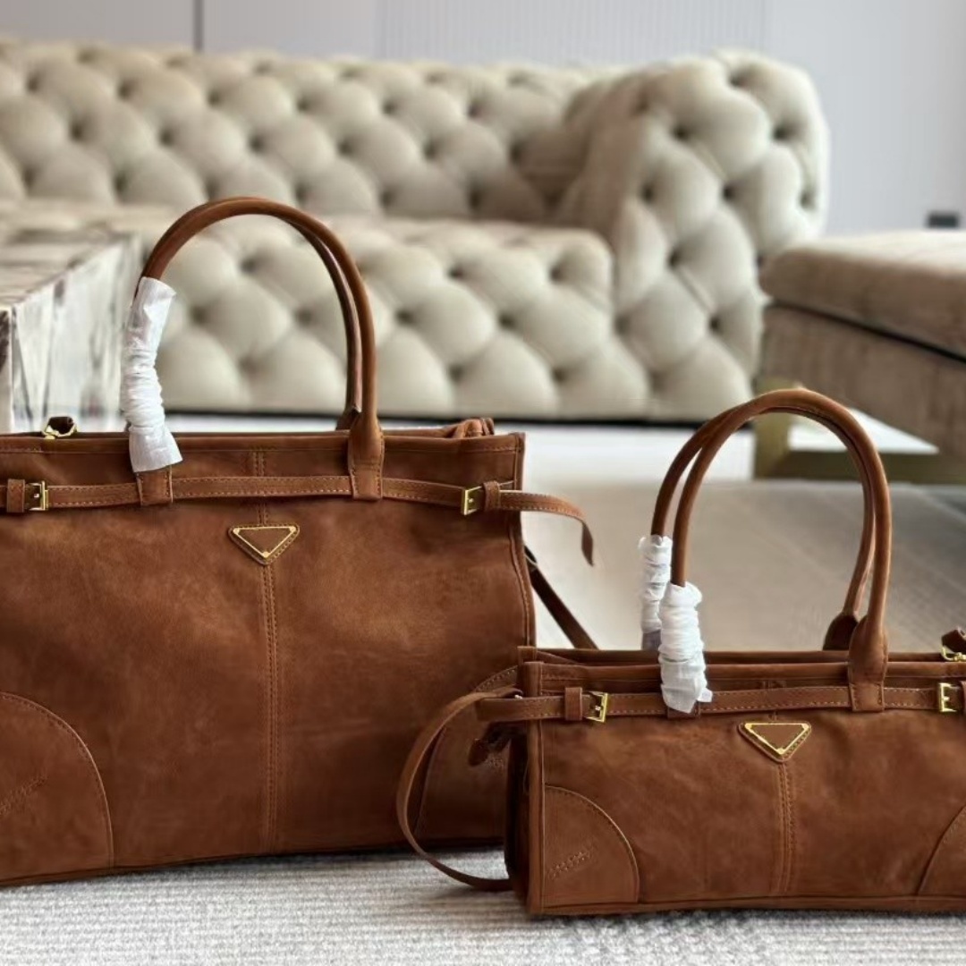 Luxury Designer Shoulder Bag - Premium Suede Crossbody Handbag with Wallet Compartment