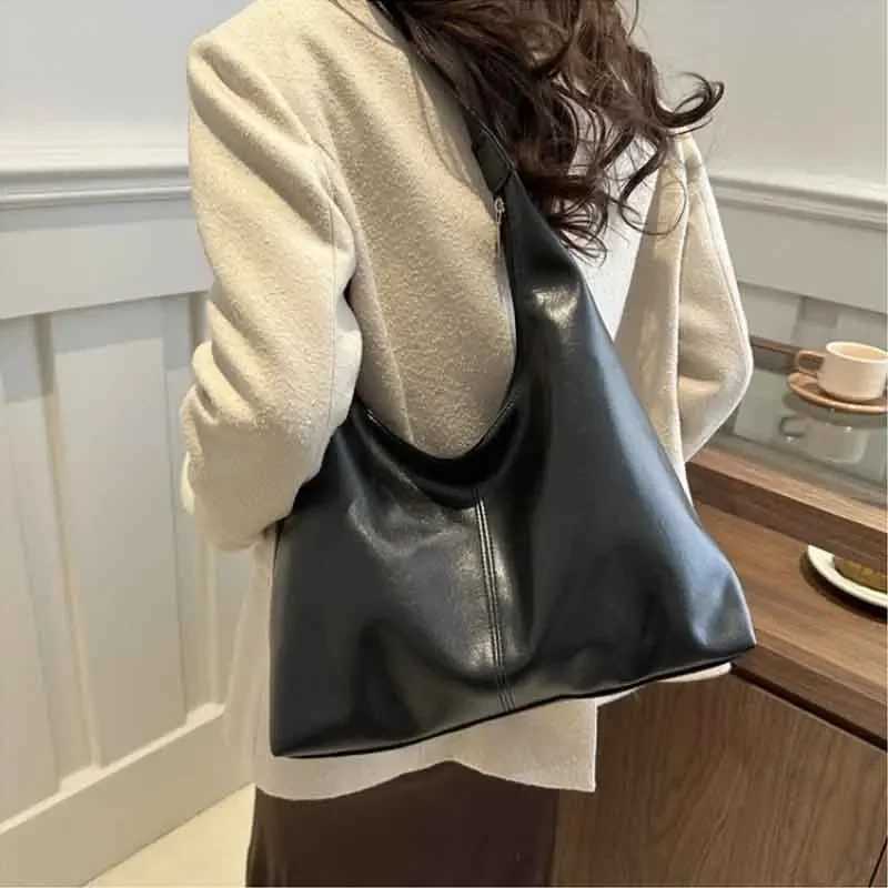 Fashion Korean version large capacity single horizontal bag womens handbag simple casual Communicating PU leather shoulder bag W250425
