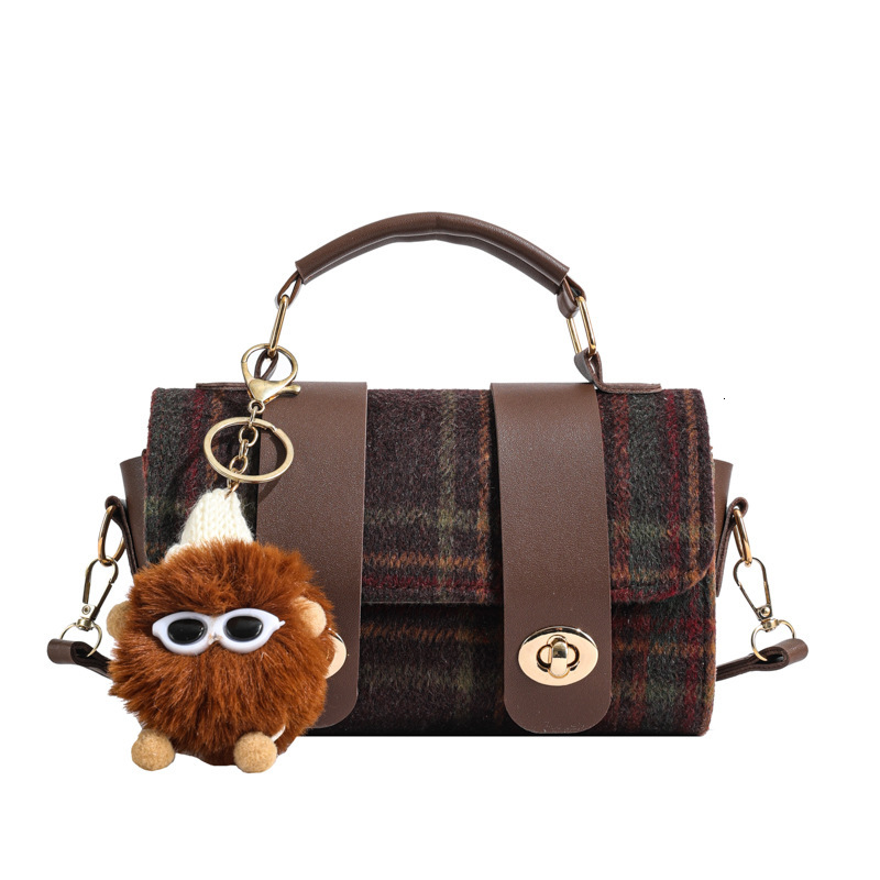 2025 New Designer Bag Free Delivery Shoes By Leisure Commuter Shoulder 2024 Fashionable And Minimalist Crossbody Bag, Unique Design Handbag, Women