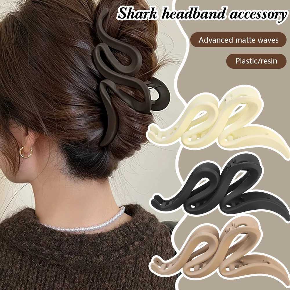 13cm acrylic female hair clip matte wavy hair clip claw clip hair accessories girls headwear 4 new colorsT250425