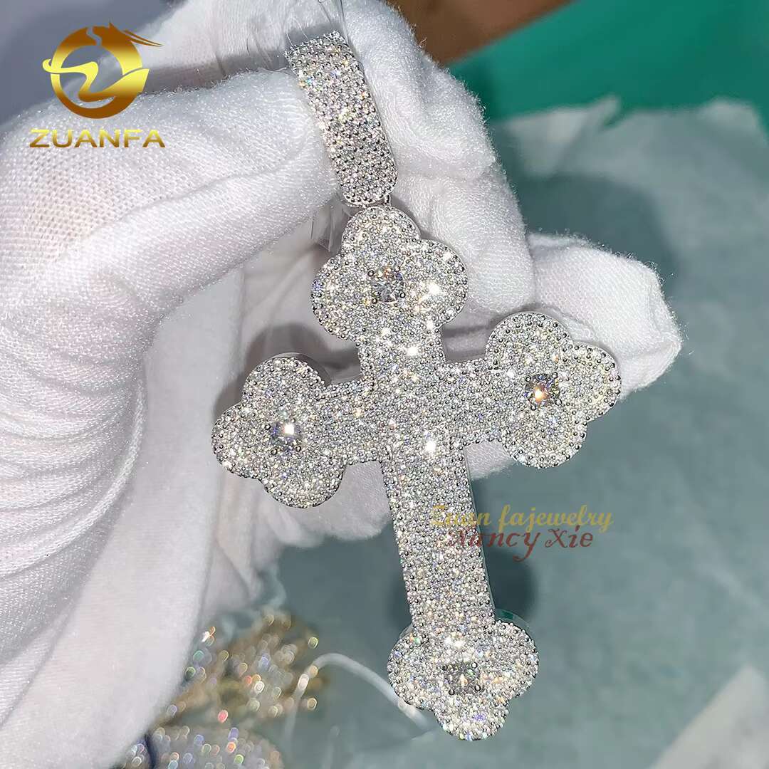 Wholesale Price Hip Hop Luxury Gold Rose Gold Silver Vvs baguette Moissanite Diamond Iced Out Cross Pendant Necklace