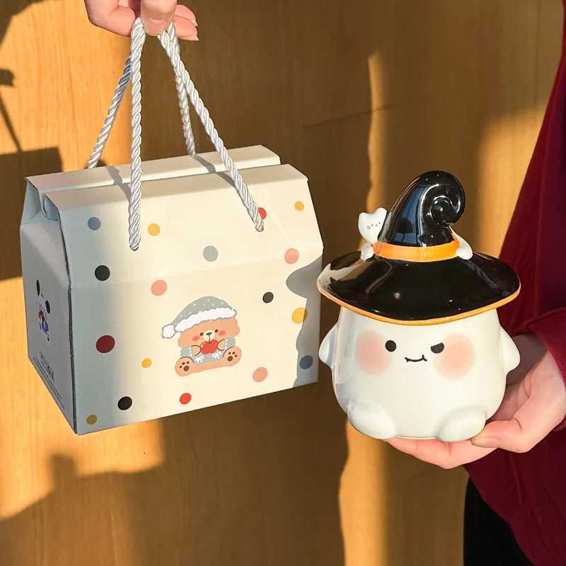 Ghost Cat Ceramic Mug With Lid Birthday Gift For Girls Cute Kitchen Drinkware Companion Handmade Gift Box Set Y251125
