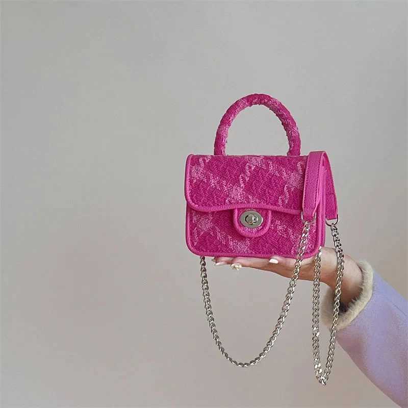 Rose pink womens lock shoulder bag luxury plain weave womens small square cross body bag fashionable design womens clutch wallet handbag W250421