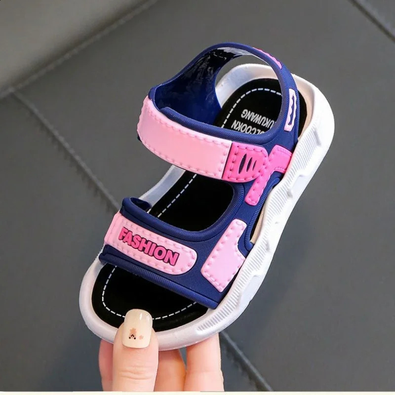 Fashionable childrens sandals baby shoes boys soft soled non slip sandals boys and girls sandals childrens shoes summer beach 2-10 years 250424