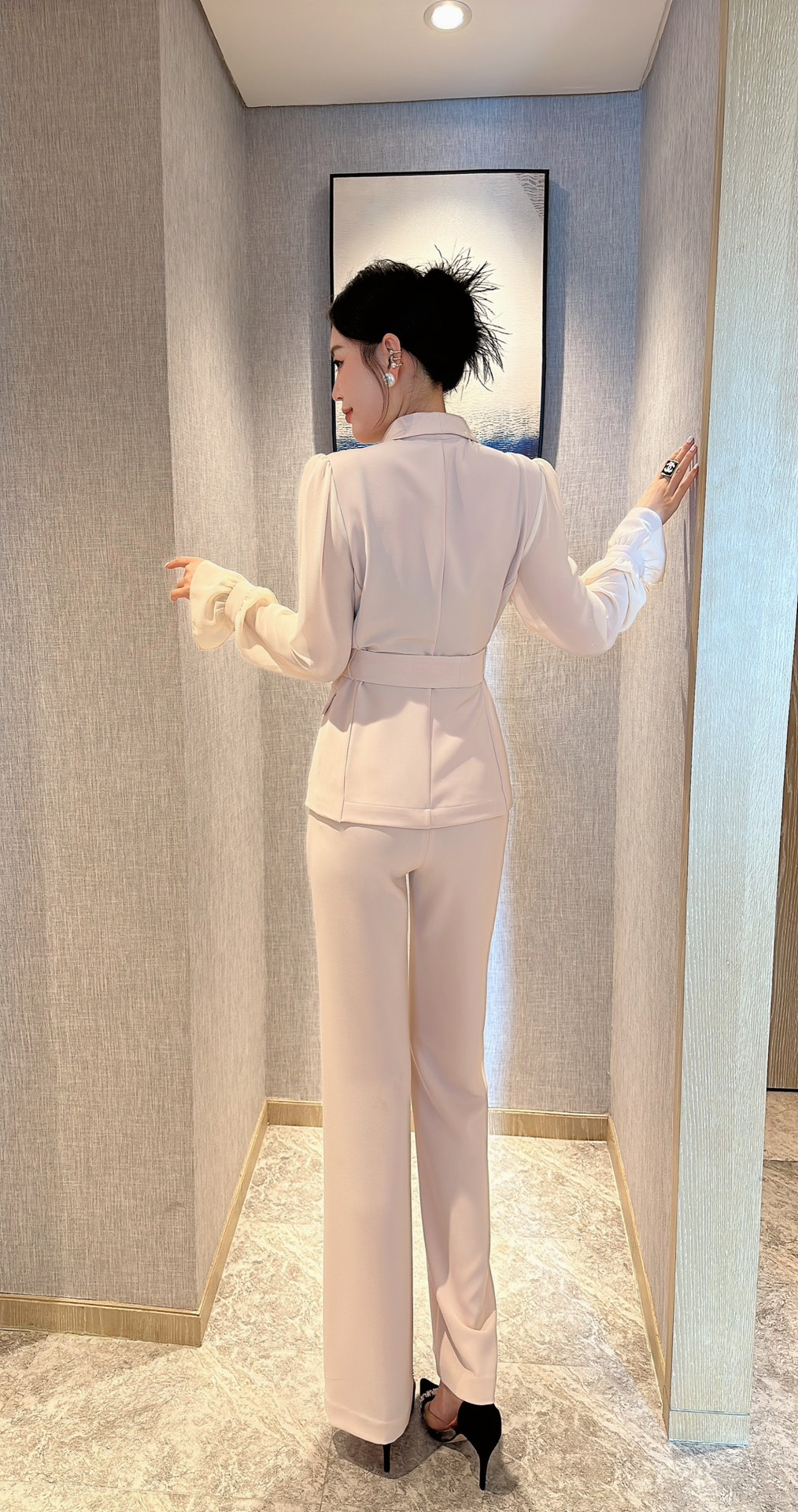womens casual suits business Vogue Paris 2025 Fashion Week Show Customized Fashion Tailored clothing.M40