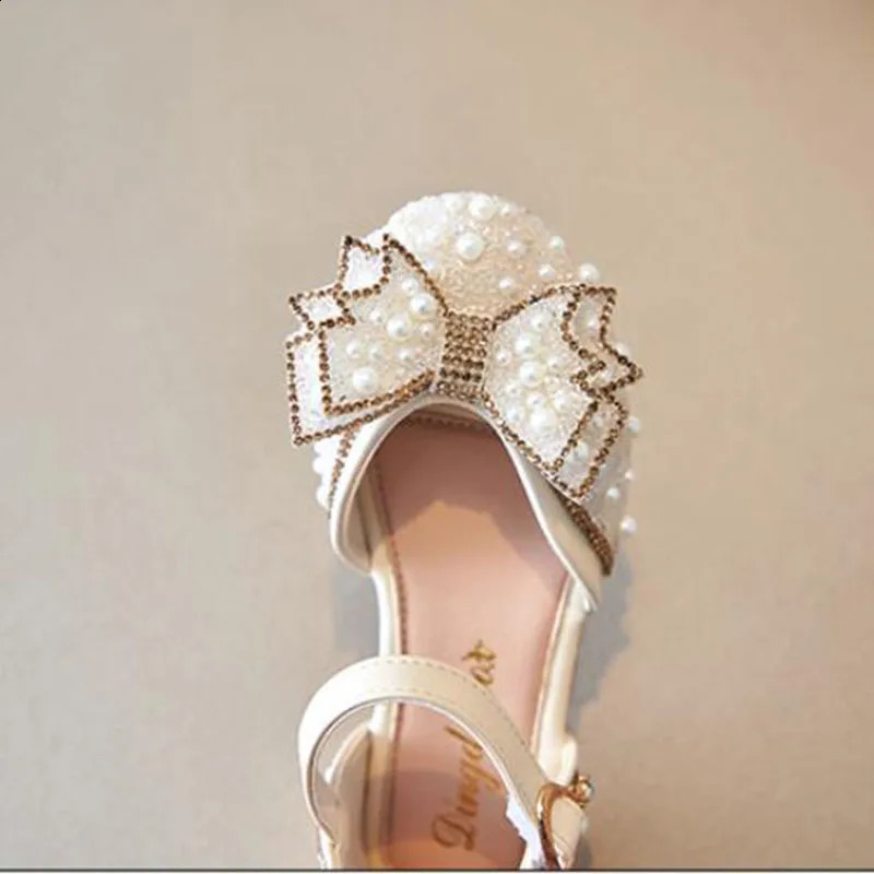girl sandals cute bow pearl sequins childrens princess shoes flat shoes childrens dance sizes 21-36 250424