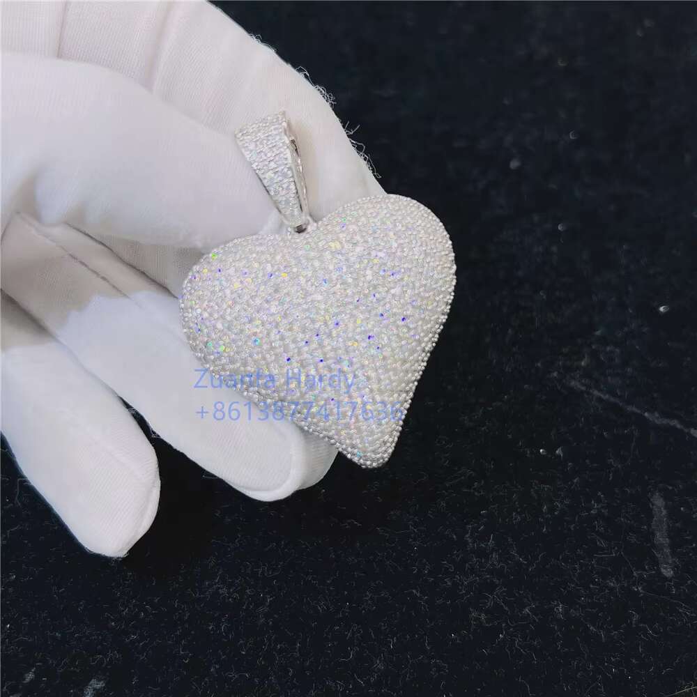 Custom Luxury Women Jewelry S925 Sterling Silver Iced Out Diamond Heart Charm VVS Moissanite Pendant