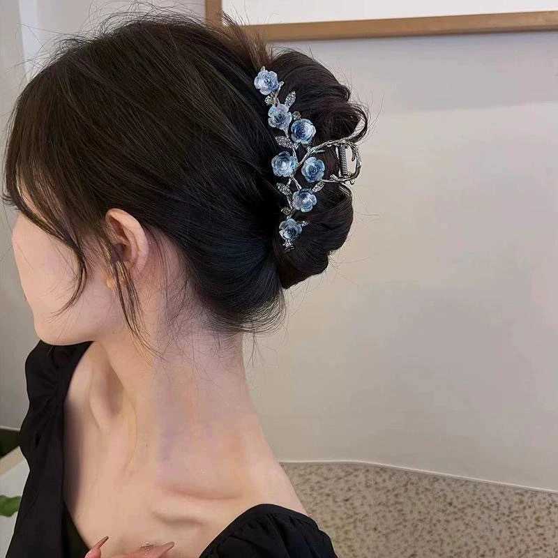 High end temperature aerosol Blue Mountain camellia clip for womens hair shark clip elegant dress hair accessoriesT250425