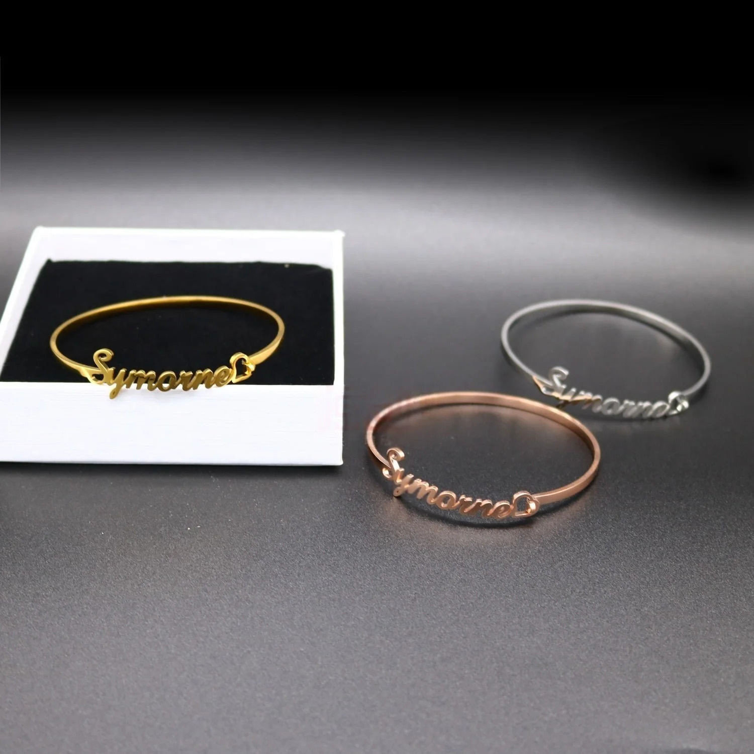 Customized stainless steel name ring bracelet with adjustable English name for couples. Customized gold-plated bracelet jewelry gift 250422