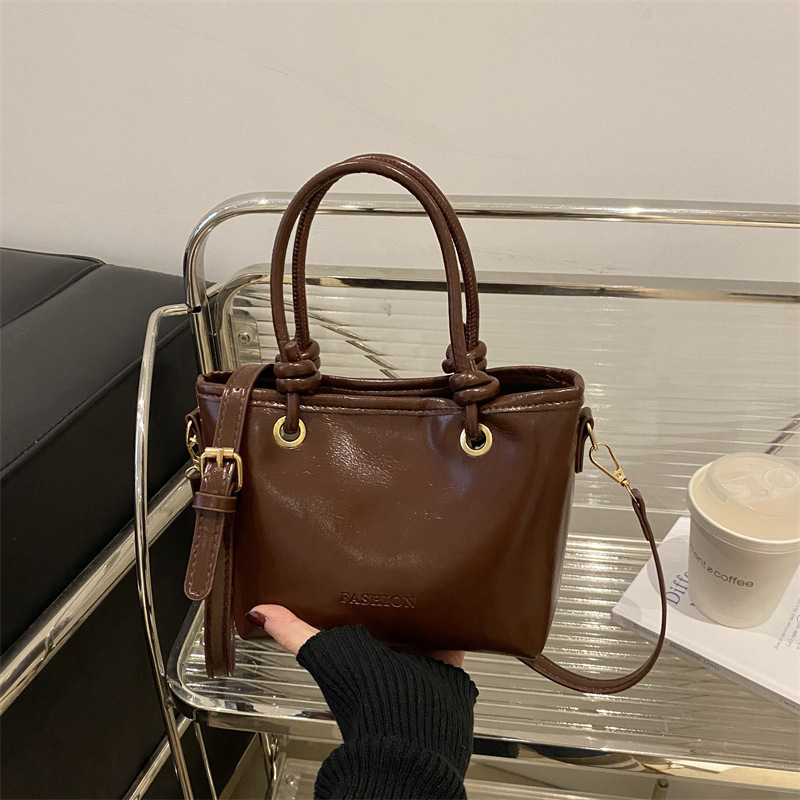 2025 New Crossbody Autumn And Winter Fashion Simple Women's High-end Sense Shoulder Bag Handbag Women