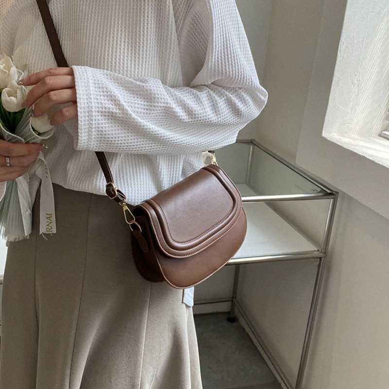 2024 New Womens Single Shoulder Ten Font Small Bag Spring/Summer Simple Edition Handbag Ins Fashion Messenger Bag W250421